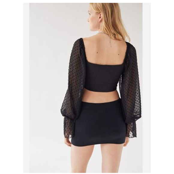 Urban Outfitters Mirabel Puff Sleeve Blouse in Black Size Small - Picture 3 of 6
